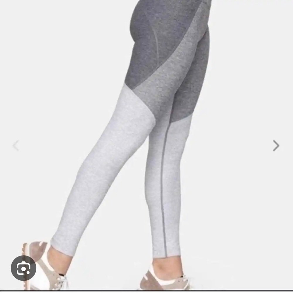 Outdoor voices 7/8 tri-tone leggings - small